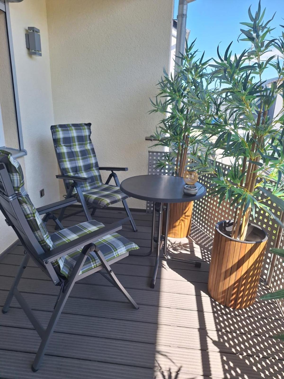 Modern & Gemuetlich Xl Appartement Linden  Buitenkant foto