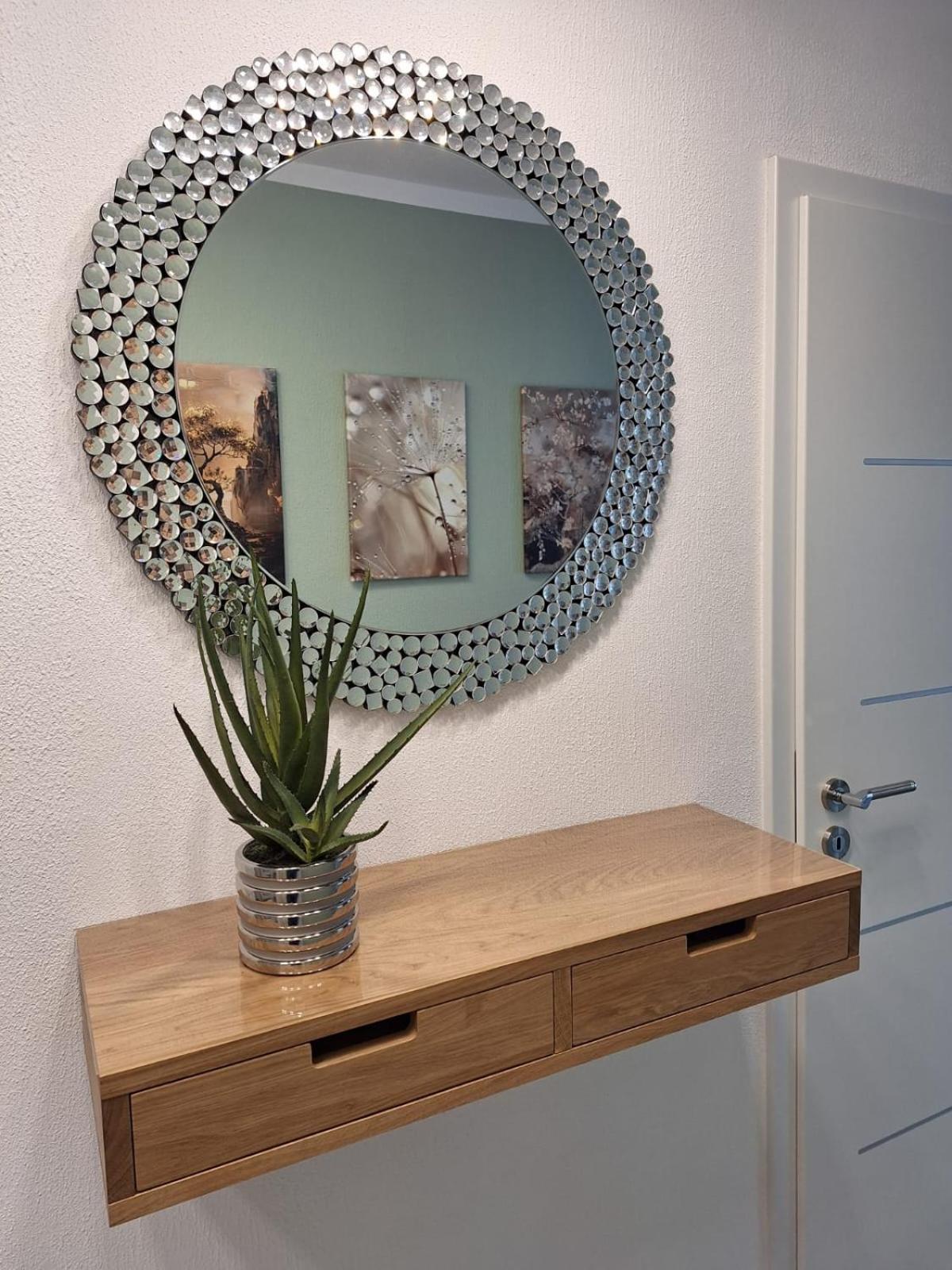 Modern & Gemuetlich Xl Appartement Linden  Buitenkant foto